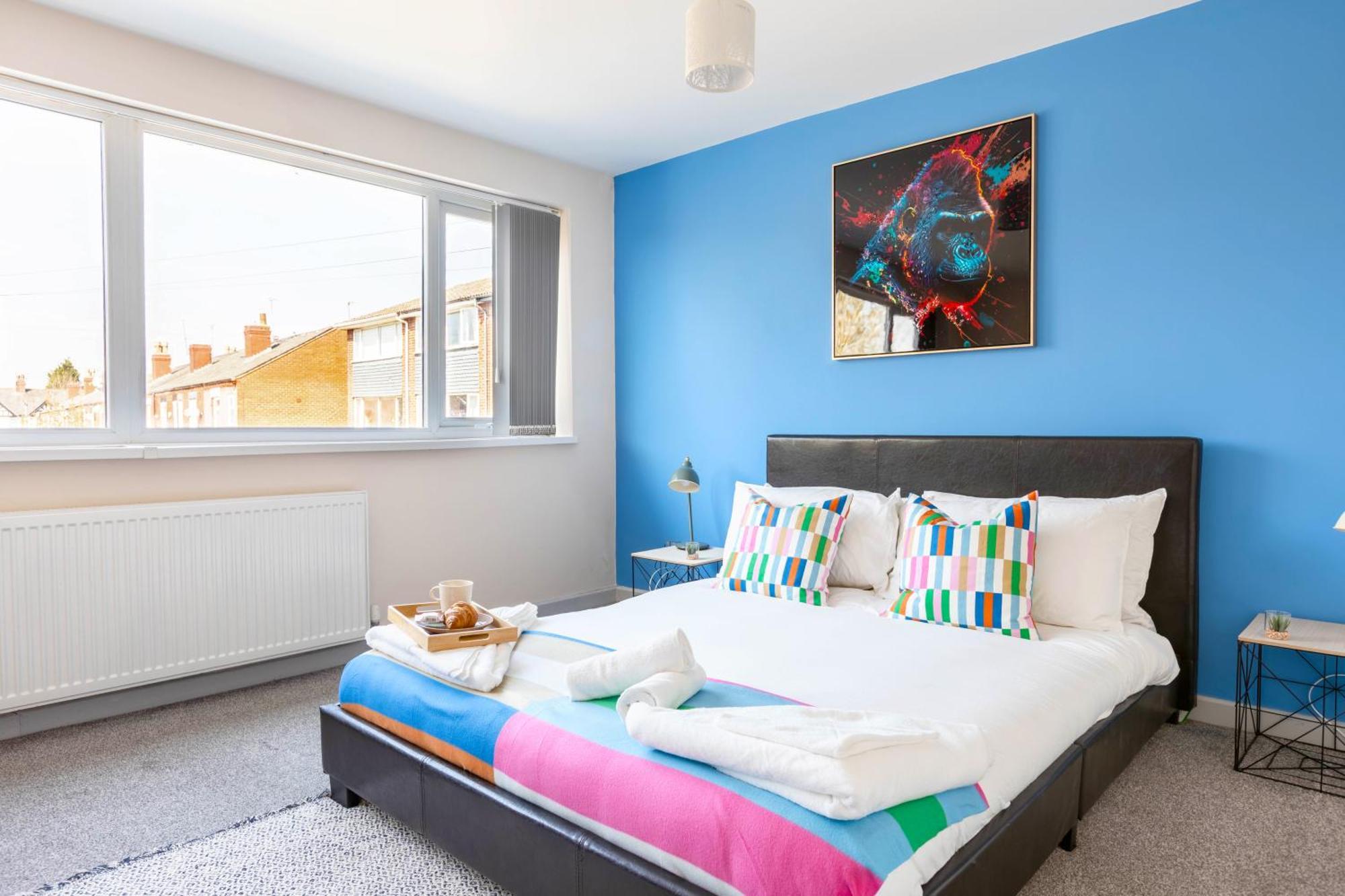 Forest View- Oasis Mural -didsbury Zen Sleeps 10 *