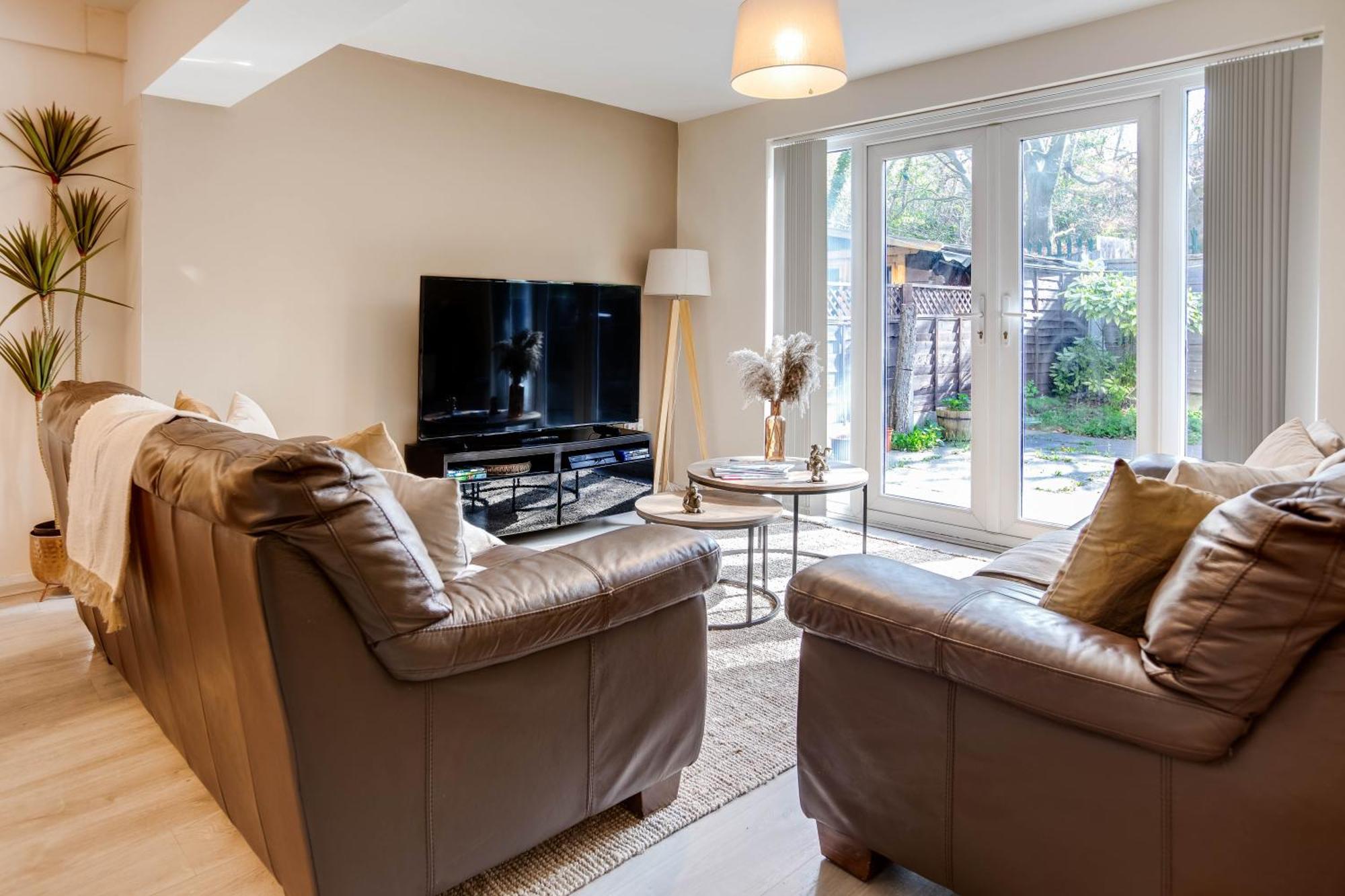 Casa de férias Forest View- Oasis Mural -didsbury Zen Sleeps 10